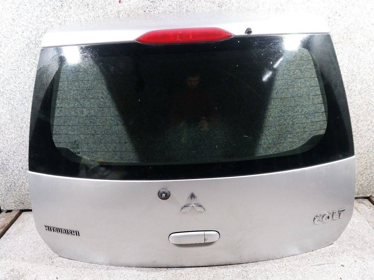 крышка багажника (дверь 3-5) Mitsubishi Colt 6 поколение (Z20/Z30) (2002 - 2012), хетчбэк 5 дв. - фото №1