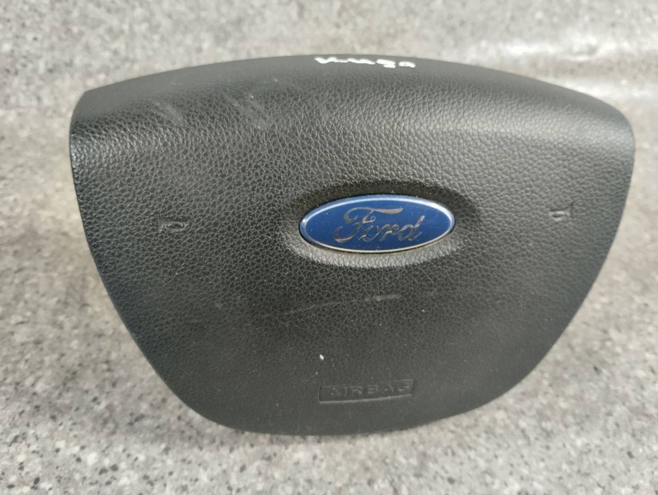 подушка безопасности водителя Ford Kuga 1 поколение (2008 - 2013), 2.0 л., TDCi, полный привод, 8V41-R042B85-ACW - фото №1