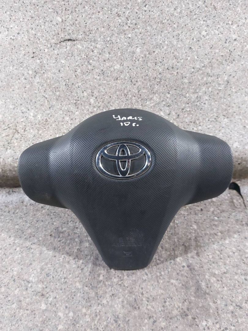 подушка безопасности водителя Toyota Yaris XP9 (2005 - 2009), 45130-0D150-B0 - фото №1