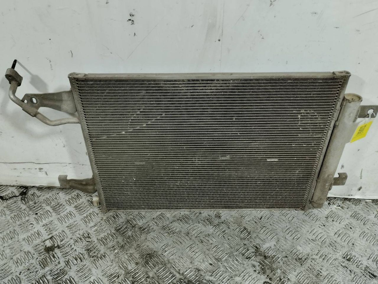 радиатор кондиционера Mitsubishi Colt 6 поколение (Z20/Z30) (2002 - 2012), 1.3 л., i - фото №1
