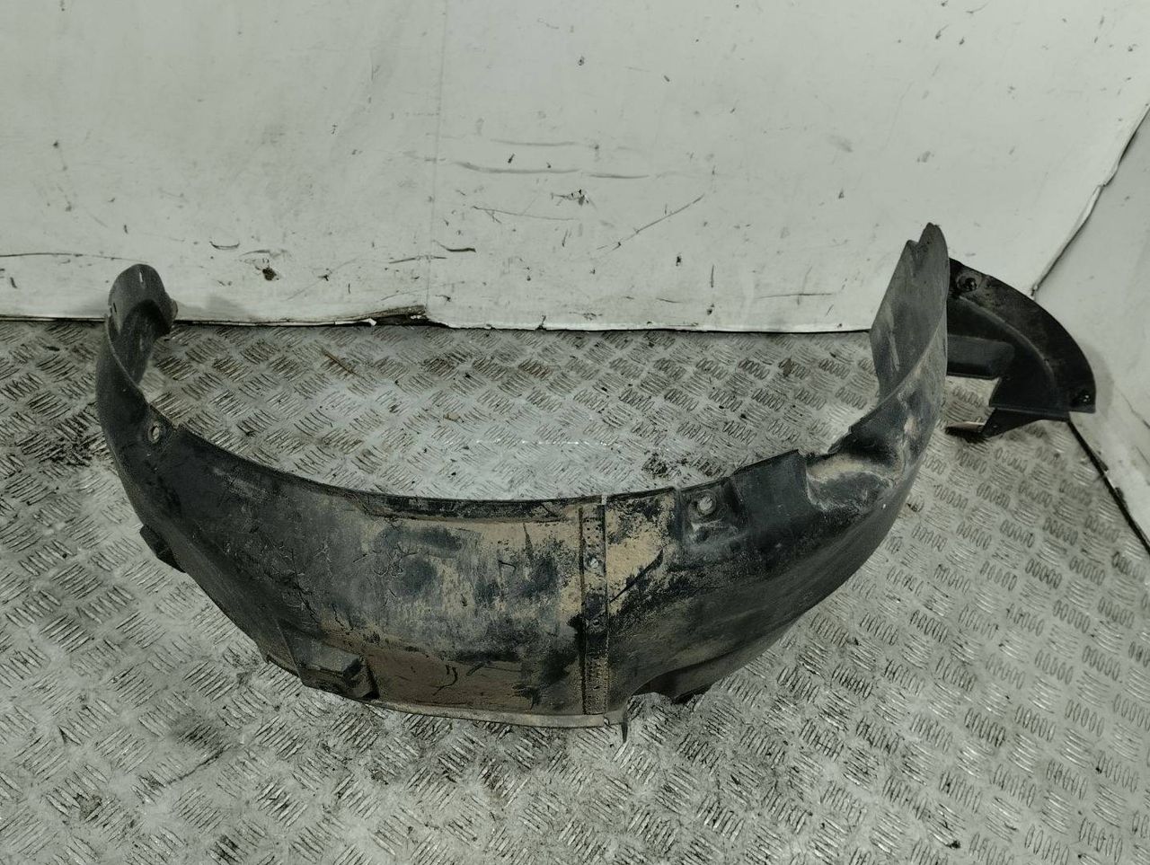 защита арок передняя левая (подкрылок) Kia Carens 2 поколение (2006 - 2013), 2.0 л., CRDi, 86811-1D050, 86815-1D000 - фото №1