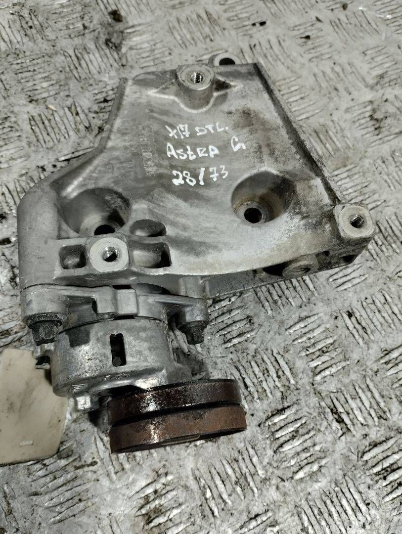 кронштейн компрессора кондиционера Opel Astra G (1998 - 2009), 1.7 л., TD, X 17 DTL, дизель, МКПП, 90530548PA - фото №1