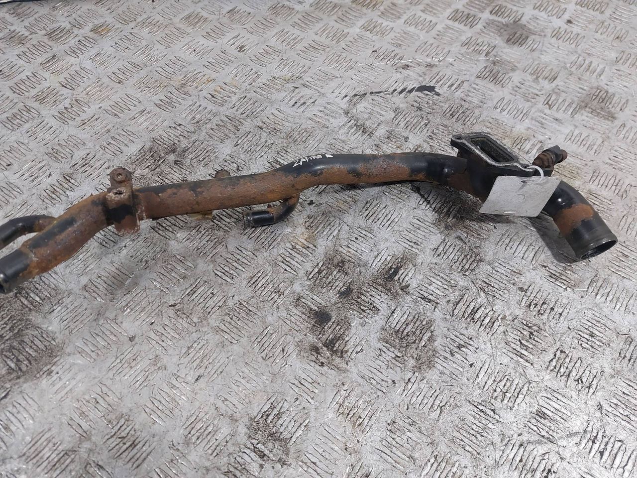 трубка охлаждающей жидкости Opel Zafira 2 поколение (B) (2005 - 2008), 1.9 л., CDTi, Z19DTH, дизель - фото №1