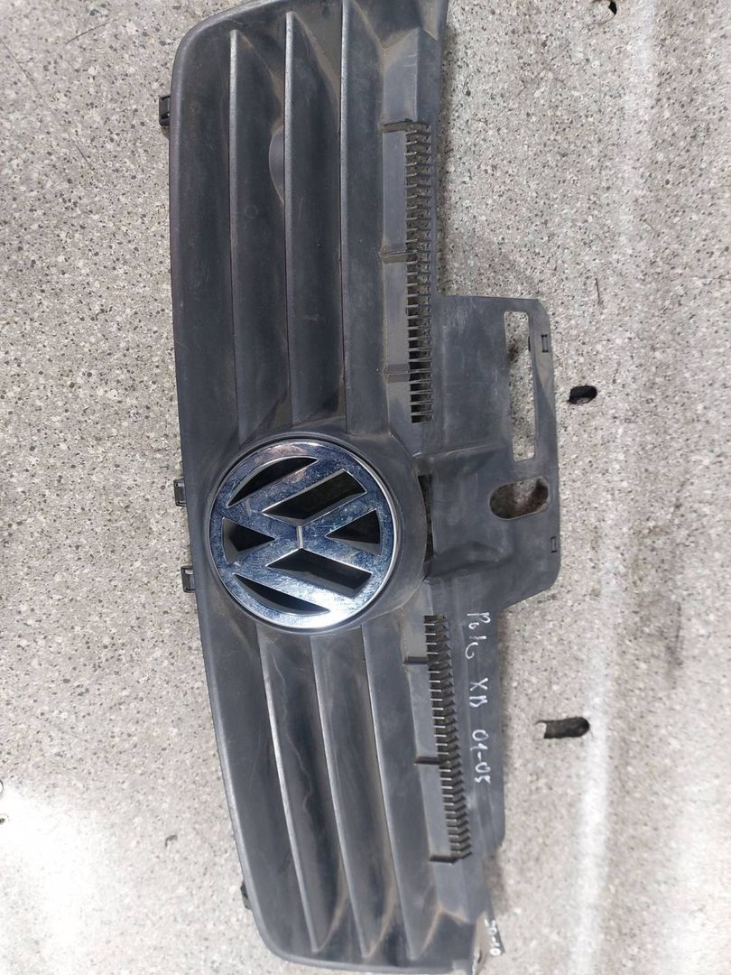 решетка радиатора Volkswagen Polo 4 поколение (2001 - 2005), хетчбэк 3 дв., 6Q0853651 - фото №1