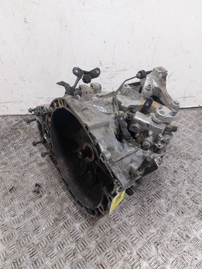 КПП механическая (МКПП) Ford Kuga 1 поколение (2008 - 2013), 2.0 л., TDCi, G6DG, дизель, 6МКПП, полный привод, 8V4R7002BE - фото №1