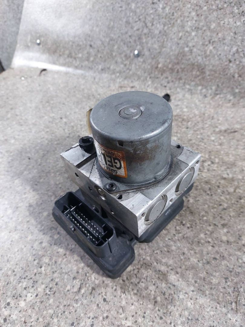 блок ABS Hyundai i30 GD (2012 - 2015), 1.4 л., CRDi, 58920-A6210, A6589-20500, A6589-30500, 61589-45200 - фото №1