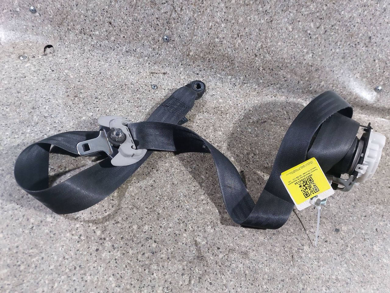 ремень безопасности Hyundai i30 GD (2012 - 2015), хетчбэк 5 дв., 88810-A6000, 88820-A6000 - фото №1