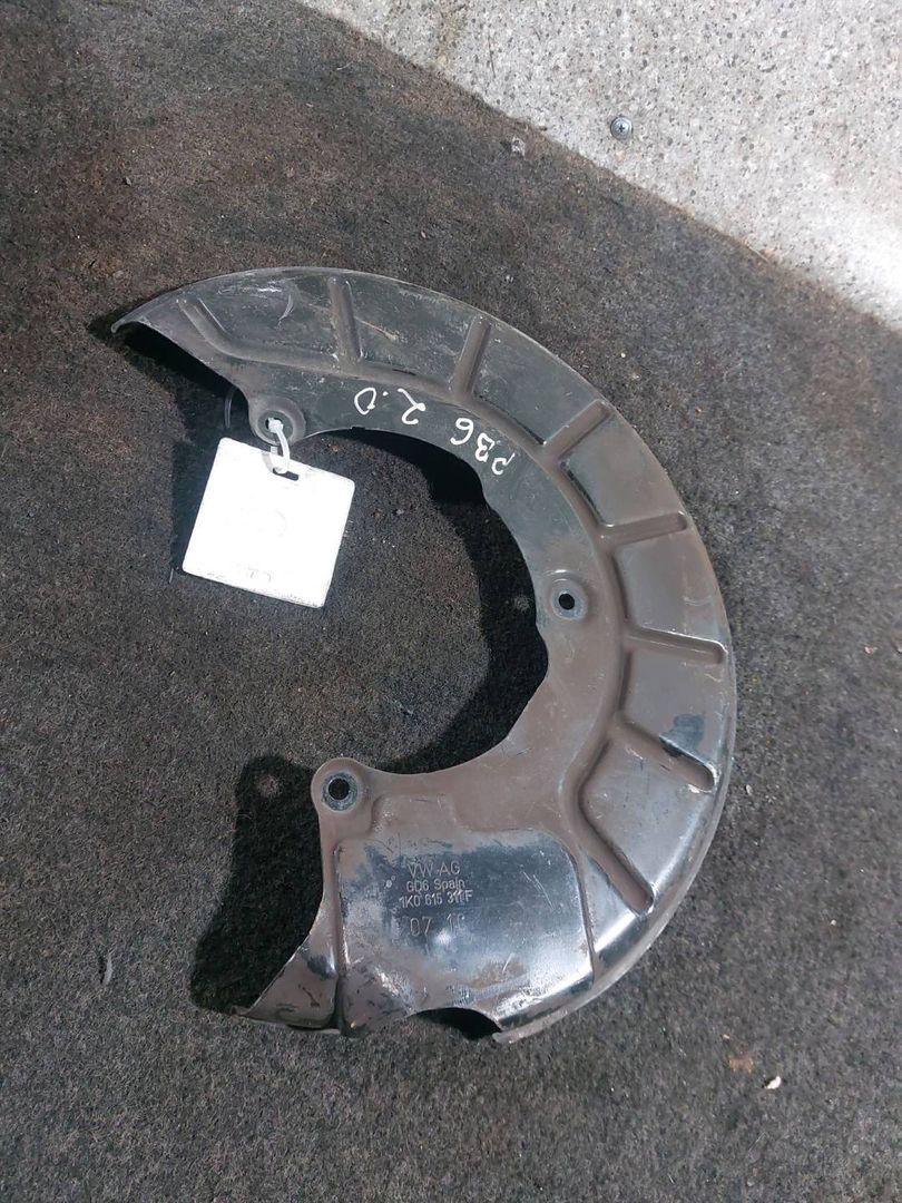 защитный кожух тормозного механизма Volkswagen Passat B6 (2005 - 2010), 2.0 л., TDi, дизель, 1K0615311F - фото №1