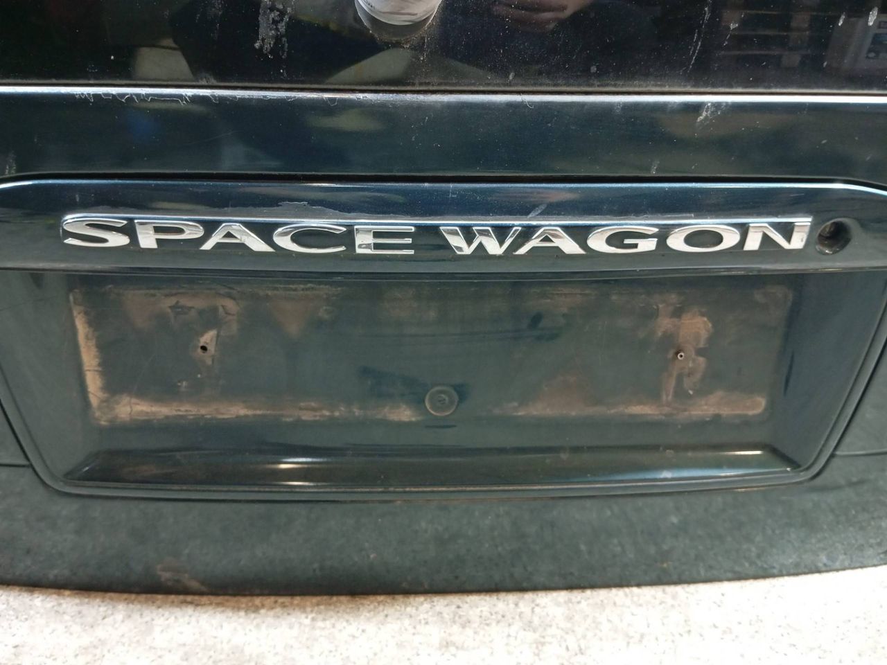 бленда Mitsubishi Space Wagon 3 поколение (Typ N50) (1998 - 2004) - фото №1