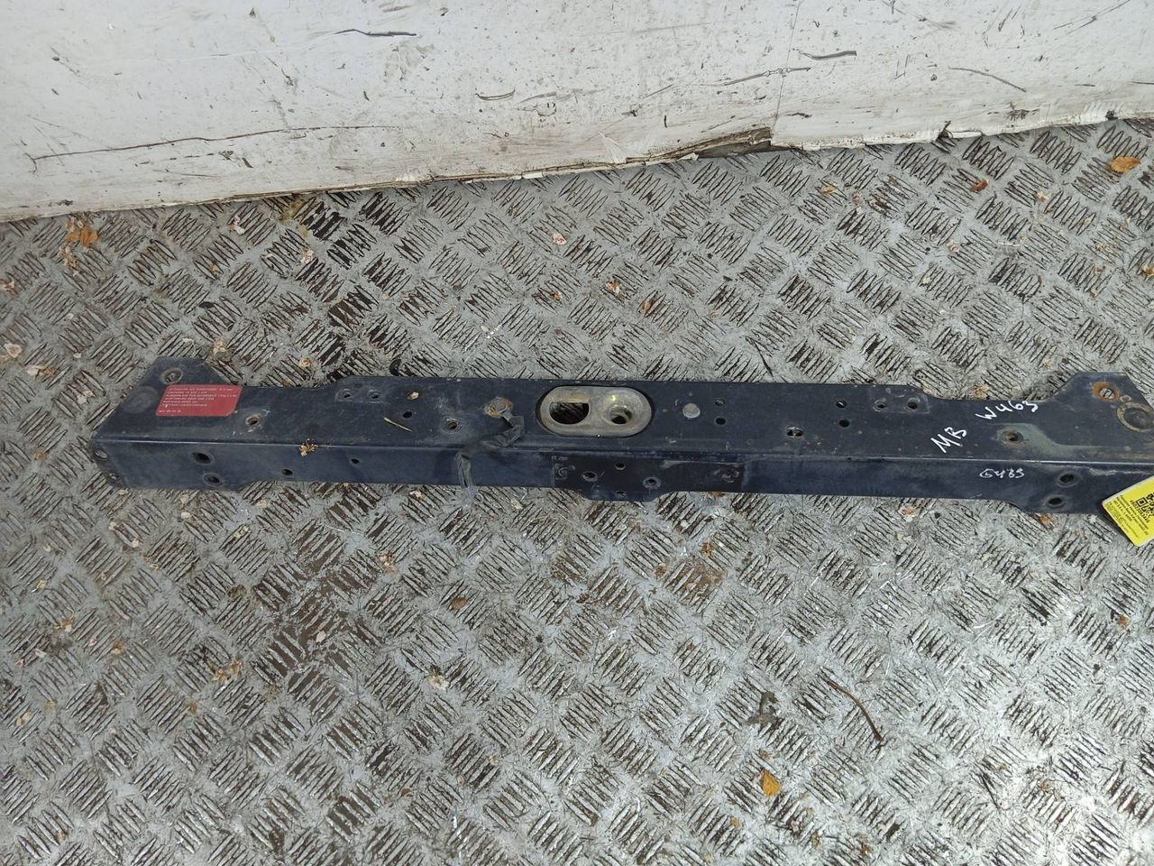 передняя панель крепления облицовки (телевизор) Mercedes-Benz G-Класс W463 (1990 - 2006), 3.0 л., i, АКПП, полный привод, 4635840038 - фото №1