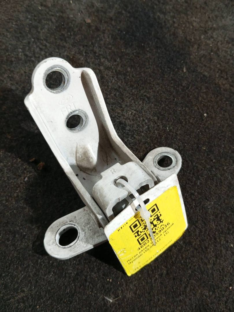 петля двери Hyundai i30 GD (2012 - 2015), хетчбэк 5 дв. - фото №1