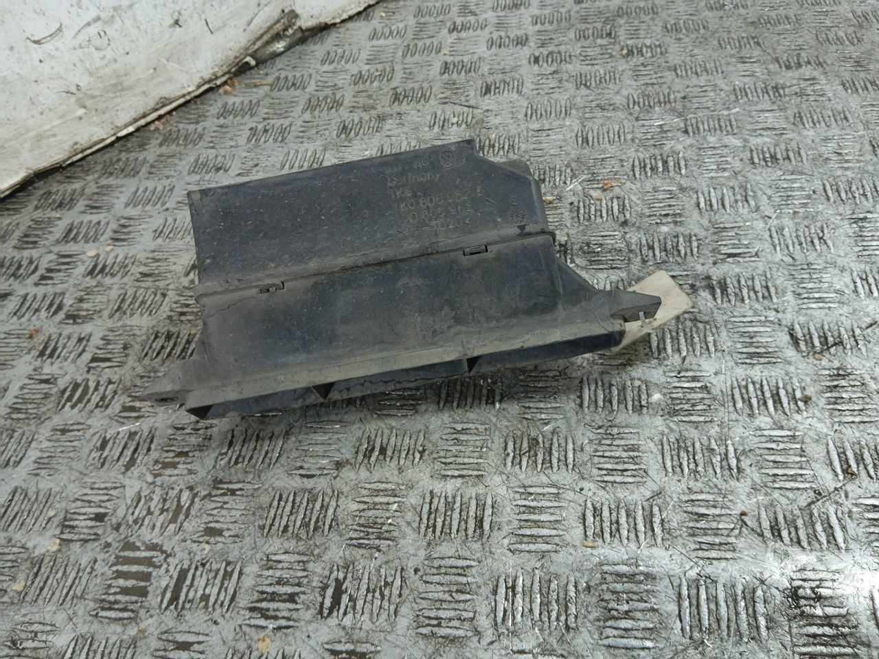 воздухозаборник Volkswagen Passat B6 (2005 - 2010), 2.0 л., TDi, 1K0805962E, 1K0805962 - фото №1