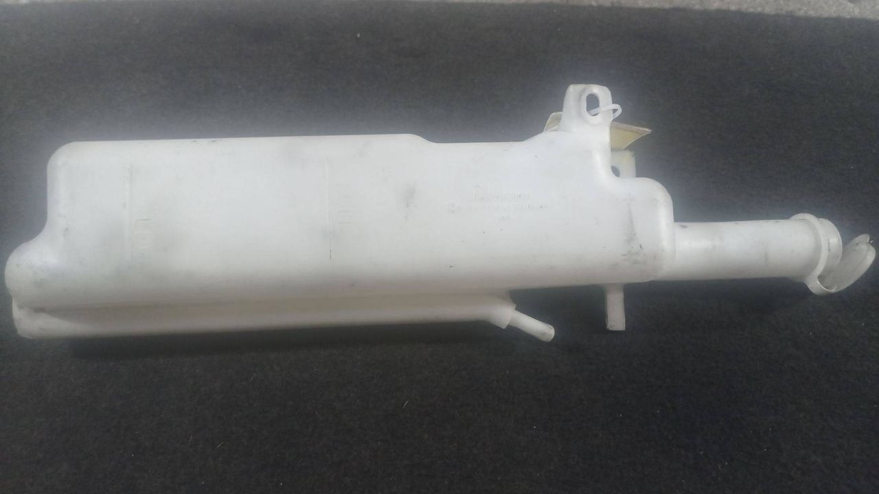 бачок расширительный Mitsubishi Colt 6 поколение (Z20/Z30) (2002 - 2012), 1.3 л., i, MN130400, A4545000249 - фото №1