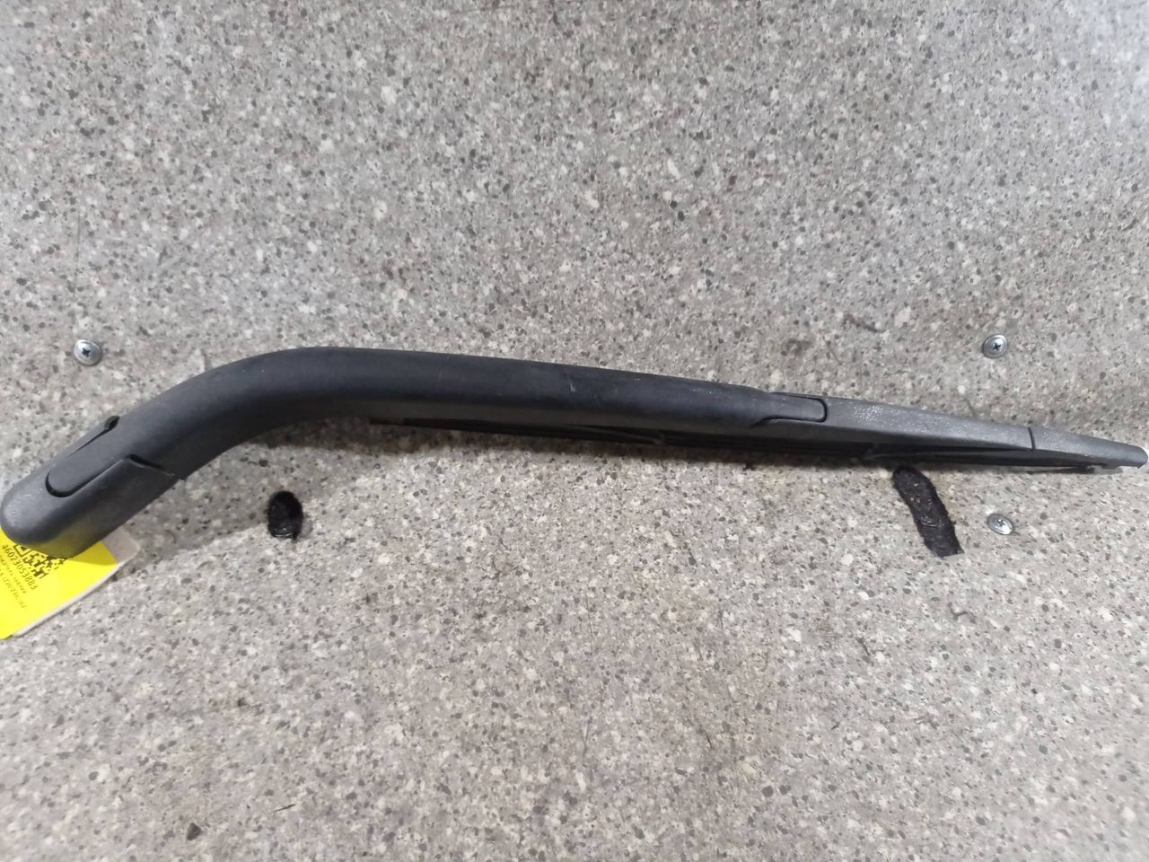 щеткодержатель задний Mitsubishi Colt 6 поколение (Z20/Z30) (2002 - 2012), хетчбэк 5 дв. - фото №1