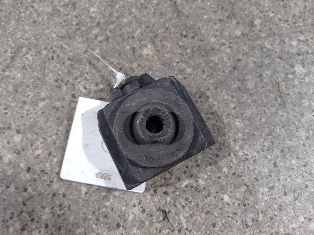 кронштейн радиатора Mitsubishi Colt 6 поколение (Z20/Z30) (2002 - 2012), MN105686, A4545040014 - фото №1