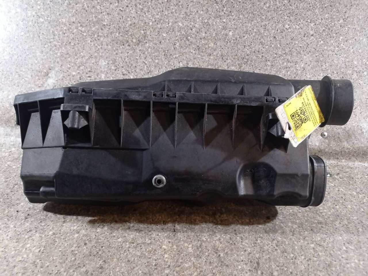 корпус воздушного фильтра Mercedes-Benz C-Класс W203/S203/CL203 (2000 - 2004), 2.2 л., CDi, OM 611.962, дизель, 6МКПП, задний привод - фото №1
