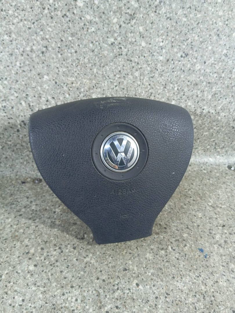подушка безопасности водителя Volkswagen Golf 5 поколение (2003 - 2009), 1K0880201BS - фото №1