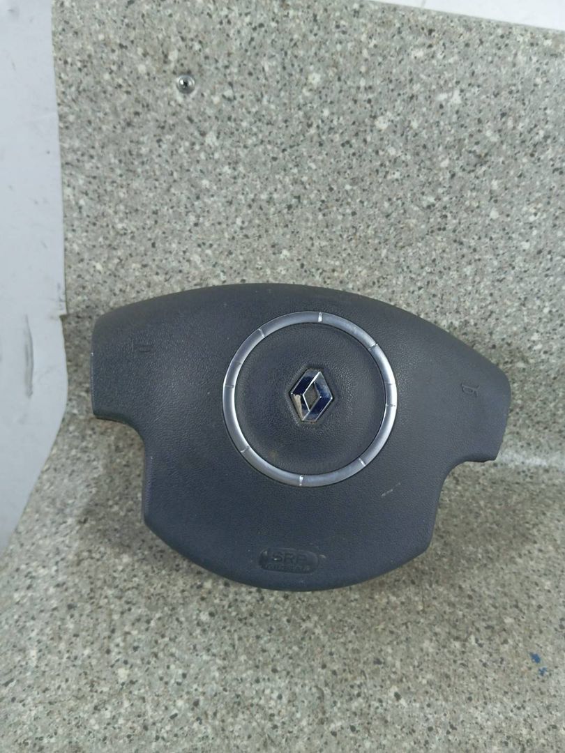 подушка безопасности водителя Renault Scenic 2 поколение (2003 - 2006), 8200485099A - фото №1