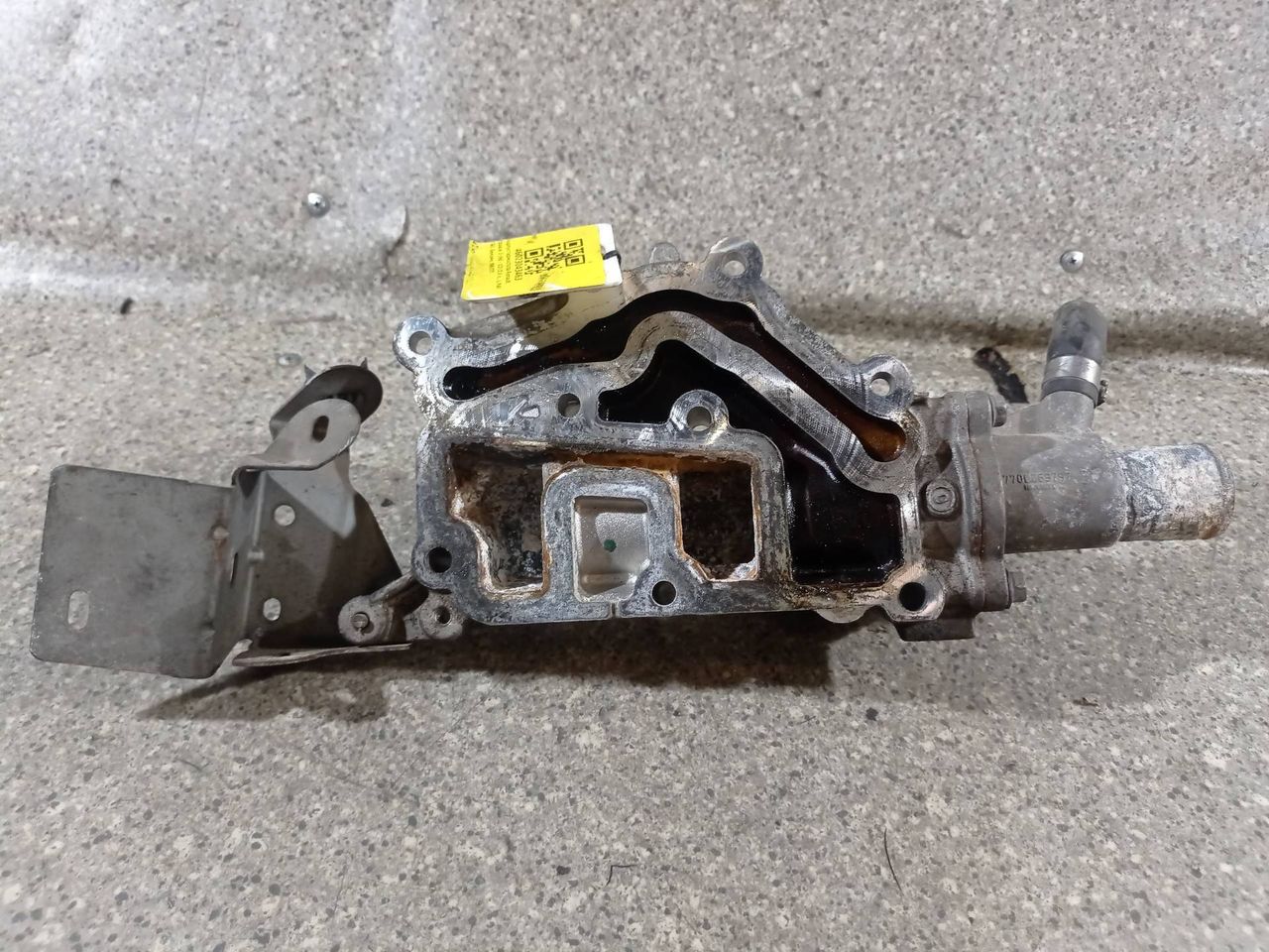 корпус термостата Renault Espace 3 поколение 1997, 2.0 л., i, F4R 744, бензин, МКПП, 7700600514 - фото №1