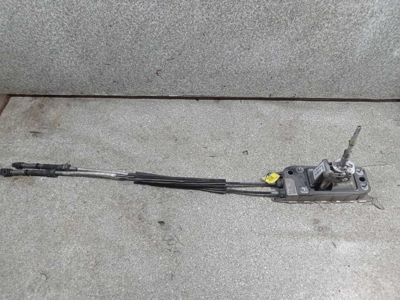 кулиса Volkswagen Passat B6 (2005 - 2010), 2.0 л., TDi, дизель, МКПП, 3C0711265K, 3C0711266K, 1K0711061B, 3C0711049R - фото №1