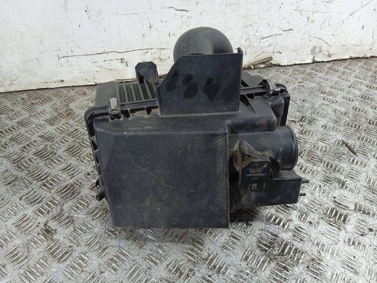 корпус воздушного фильтра Mazda 6 GH (2007 - 2012), 2.0 л., cTDi, 1974002010, RF8G, ZL01 - фото №1