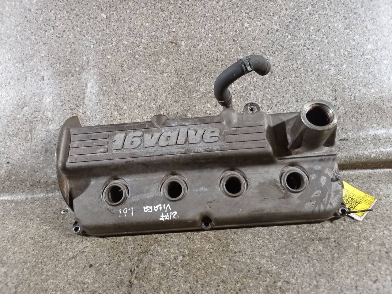 клапанная крышка Suzuki Vitara 1 поколение 1993, 1.6 л., i, G16B, бензин, МКПП - фото №1