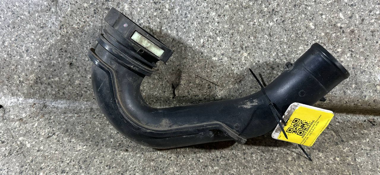 патрубок интеркулера Chevrolet Cruze 1 поколение (2009 - 2012), 2.0 л., VCDi - фото №1