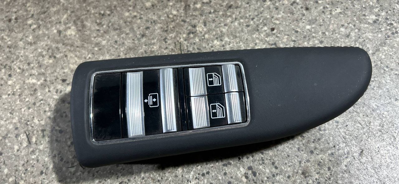 кнопка стеклоподъемника двери задней правой Mercedes-Benz S-Класс W221 (2005 - 2009), 5.5 л., i - фото №1