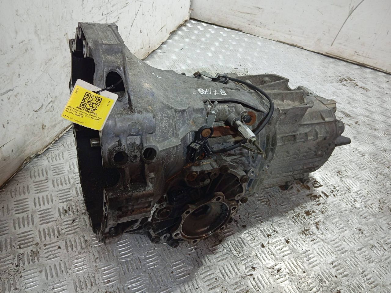 КПП механическая (МКПП) Audi A4 B5 (1994 - 1999), 1.9 л., TDi, AFN, дизель, 5МКПП, передний привод, DHF - фото №1