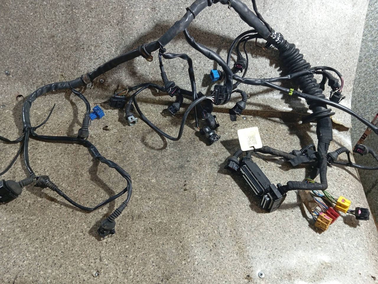 проводка двигателя Audi A6 4B/C5 (1997 - 2001), 2.8 л., i, ACK, бензин, 5МКПП, передний привод, 8D1971072 - фото №1