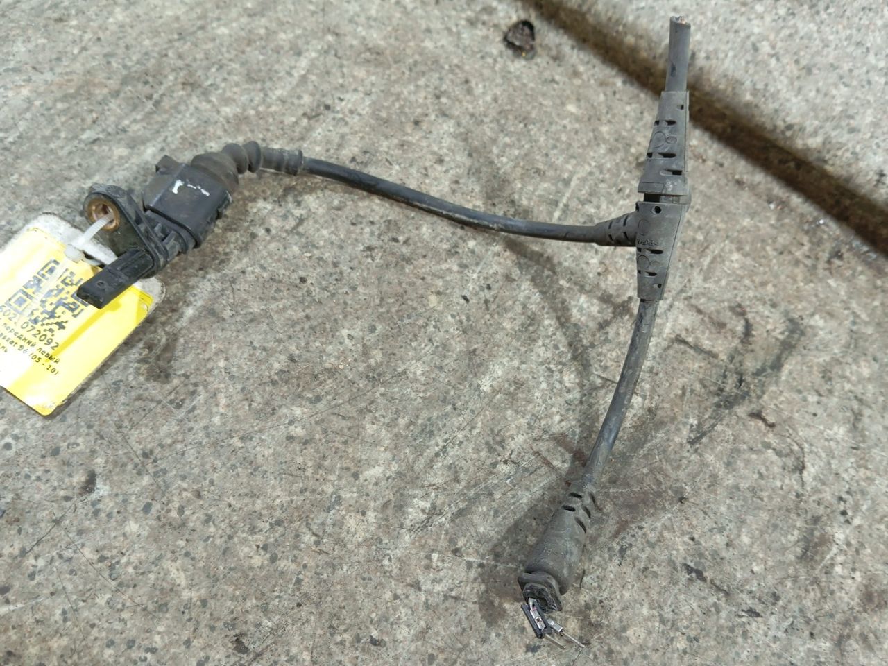 датчик ABS Volkswagen Passat B6 (2005 - 2010), 2.0 л., TDi, дизель, 7H0927803 - фото №1