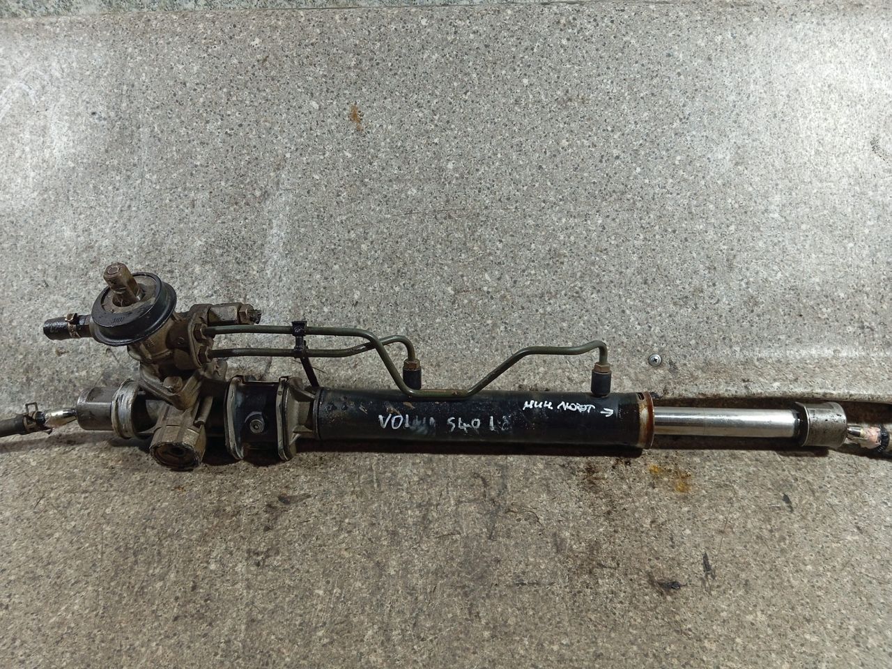 рулевая рейка Volvo S40 1 поколение (1995 - 1999), 030640 - фото №1