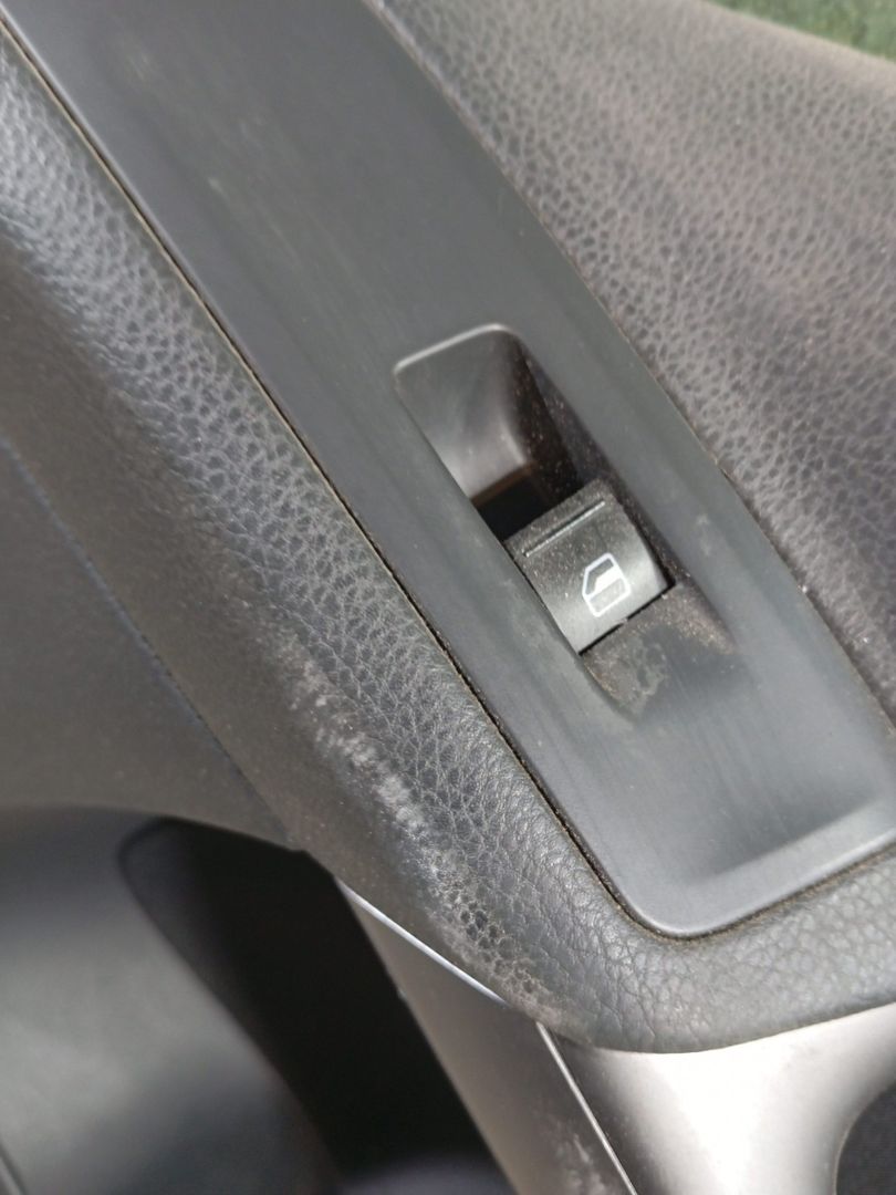 кнопка стеклоподъемника двери Volkswagen Tiguan 1 поколение (2007 - 2011) - фото №1