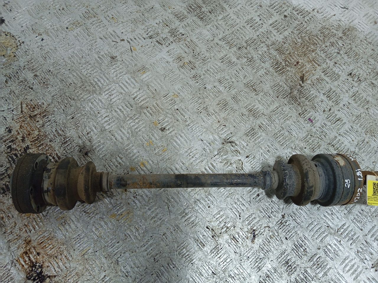 полуось задняя (приводной вал, ШРУС) Mercedes-Benz C-Класс W202/S202 (1993 - 1997), 1.8 л., бензин - фото №1