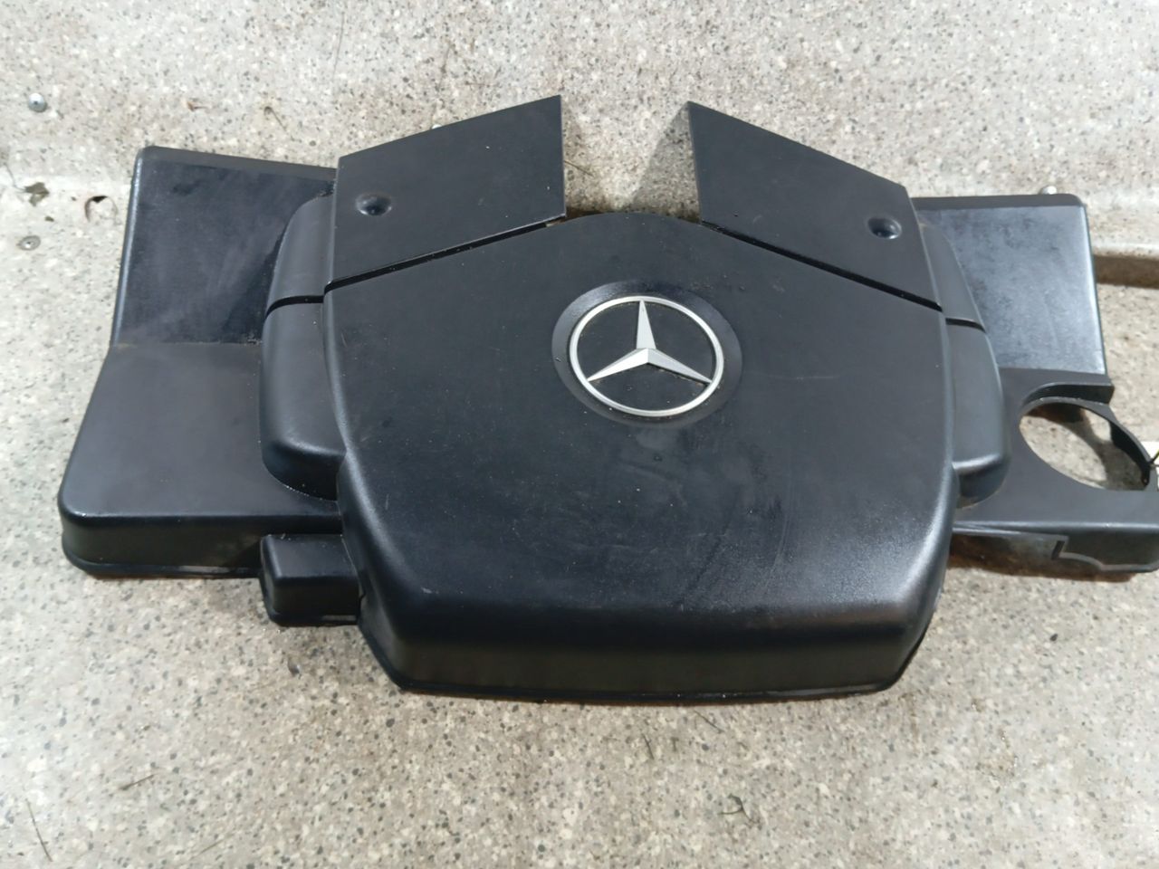 декоративная крышка двигателя Mercedes-Benz E-Класс W210/S210 (1995 - 1999), 5.0 л., i, M 113.967, бензин, АКПП, задний привод, A1130100367 - фото №1