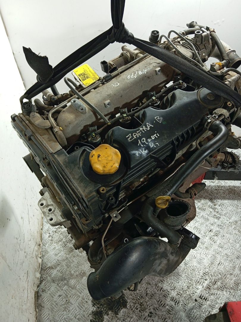 двигатель Opel Zafira 2 поколение (B) (2005 - 2008), 1.9 л., Z 19 DT, дизель, МКПП - фото №1