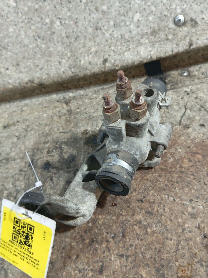 подогреватель охлаждающей жидкости Renault Scenic RX4 1 поколение (1996 - 1999), 1.9 л., F9Q 748, дизель, МКПП, полный привод - фото №1