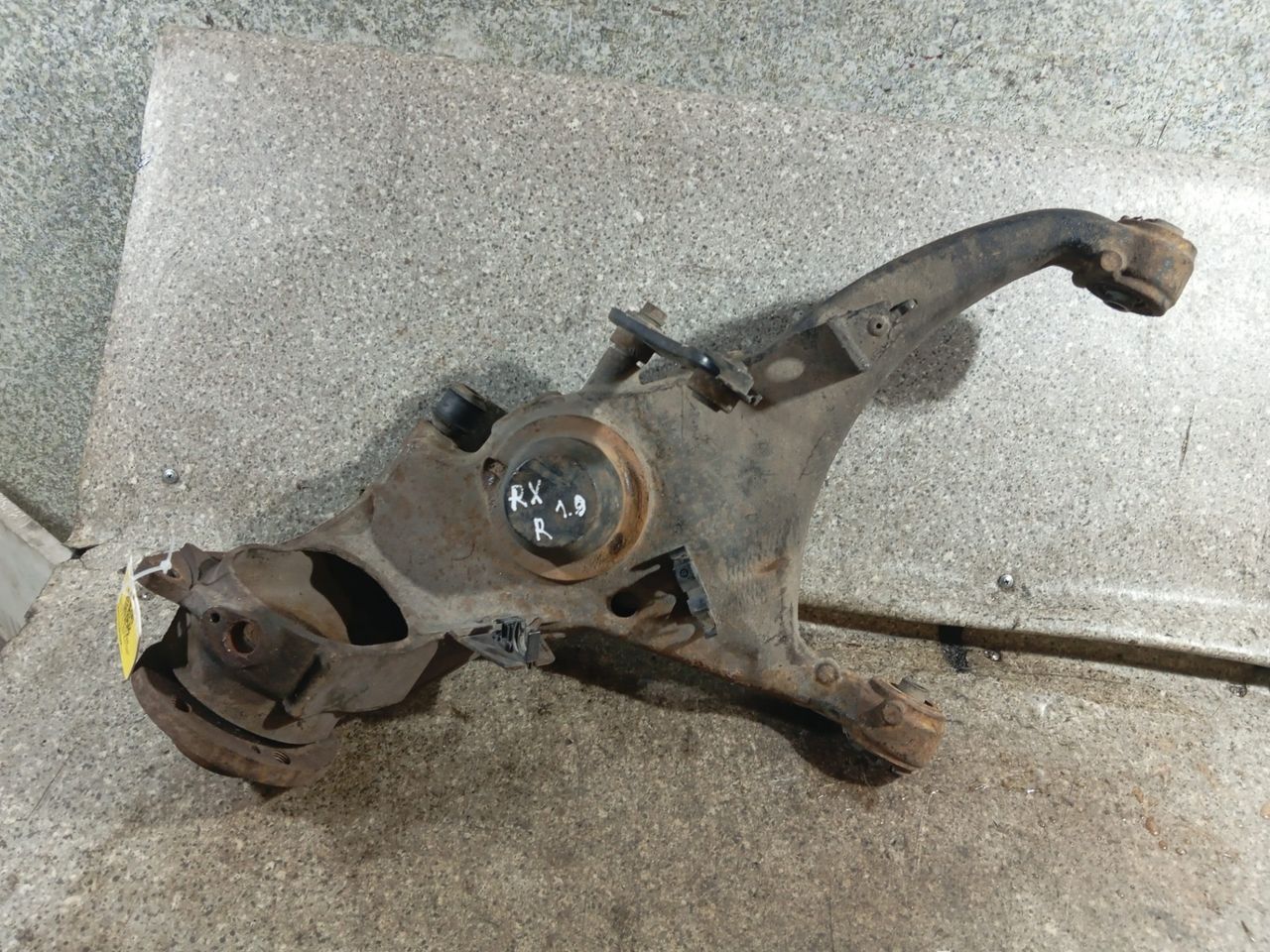 рычаг задний нижний Renault Scenic RX4 1 поколение (1996 - 1999), 1.9 л., дизель, полный привод, 600282 - фото №1