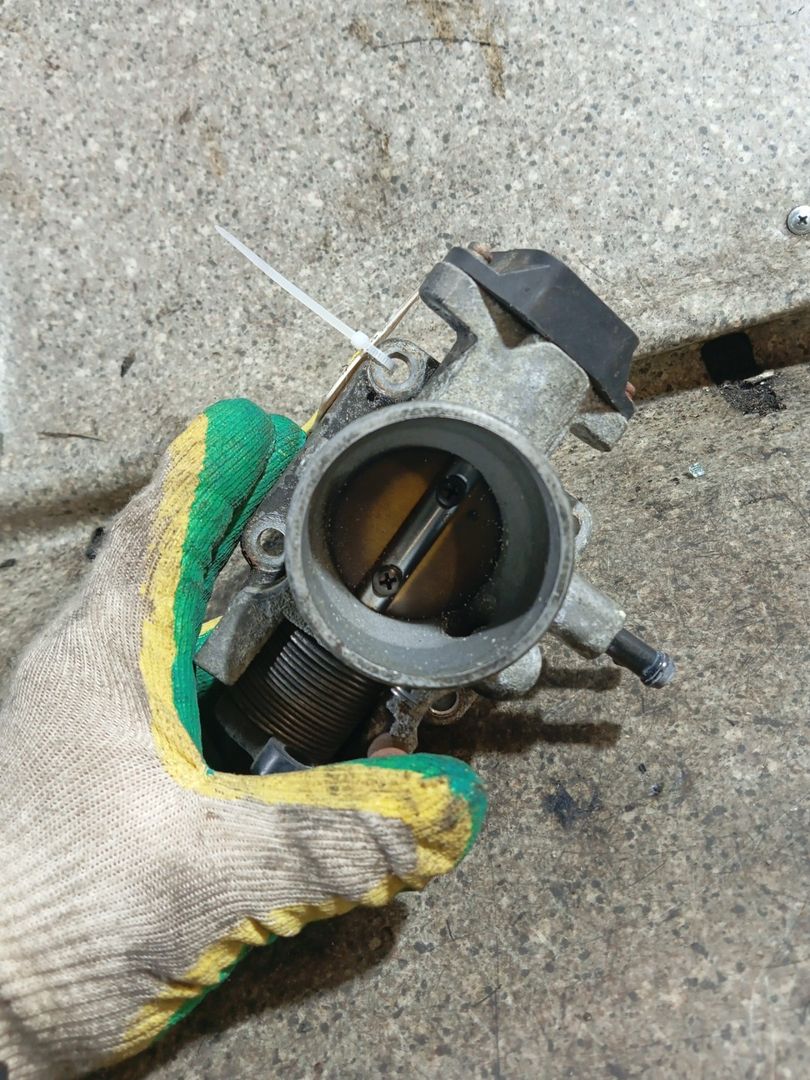 заслонка дроссельная Hyundai Accent 2 поколение (LC) (1999 - 2012), 1.3 л., i, G4EA, бензин, 5МКПП, 35170-22600, 9600930002 - фото №1