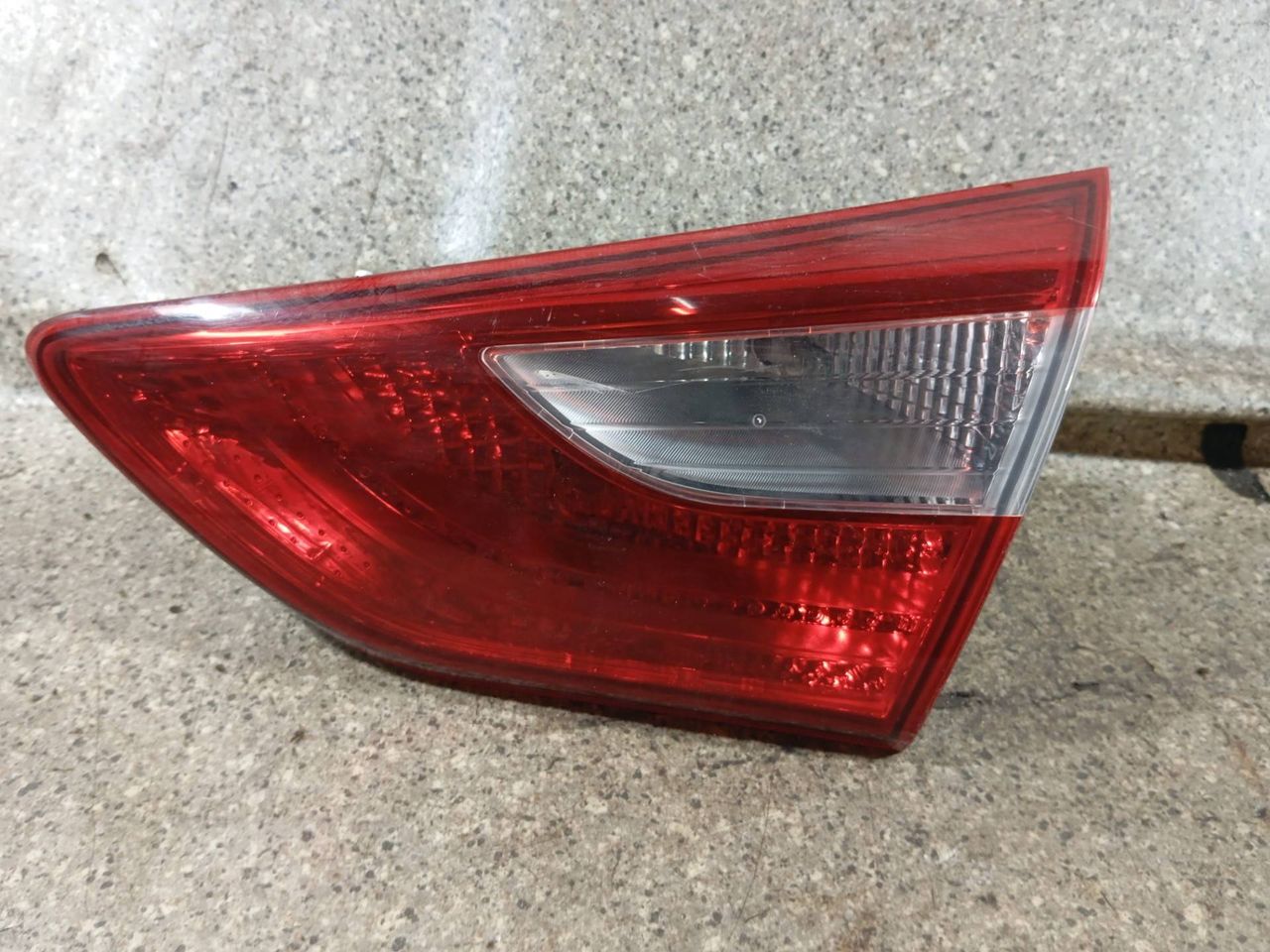 фонарь крышки багажника правый Hyundai i30 GD (2012 - 2015), хетчбэк 5 дв. - фото №1