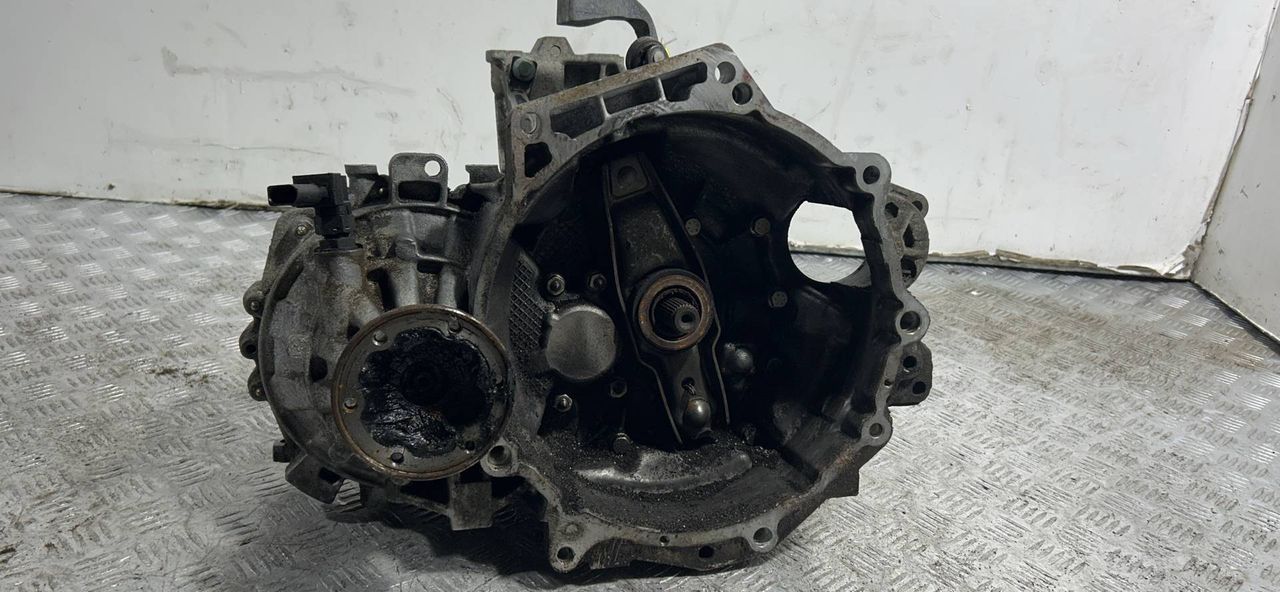 КПП механическая (МКПП) Volkswagen Golf 4 поколение (1997 - 2006), 2.0 л., i, AQY, бензин, МКПП, EMR - фото №1