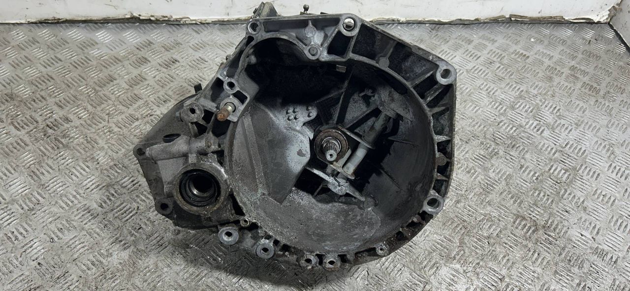 КПП механическая (МКПП) Fiat Punto 3 поколение (2005 - 2012), 1.4 л., i, 350 A1.000, бензин, МКПП - фото №1