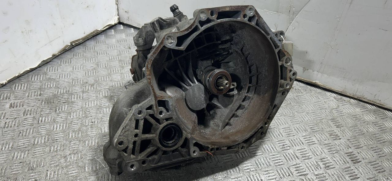 КПП механическая (МКПП) Opel Astra G (1998 - 2009), 1.8 л., i, Z 18 XE, бензин, МКПП - фото №1