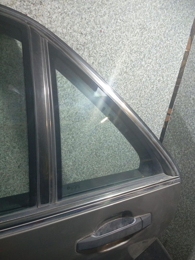 стекло двери задней левой Mercedes-Benz S-Класс W140/C140 (1991 - 1993) - фото №1