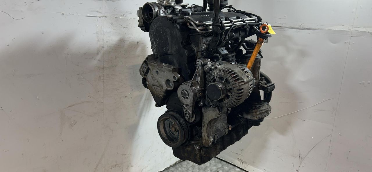 двигатель SEAT Altea 1 поколение (2004 - 2009), 1.9 л., TDi, BXE, дизель - фото №1