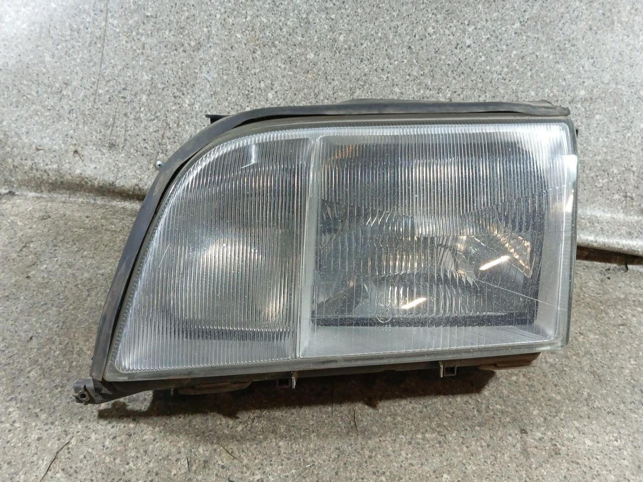 фара левая Mercedes-Benz S-Класс W140/C140 (1991 - 1993) - фото №1