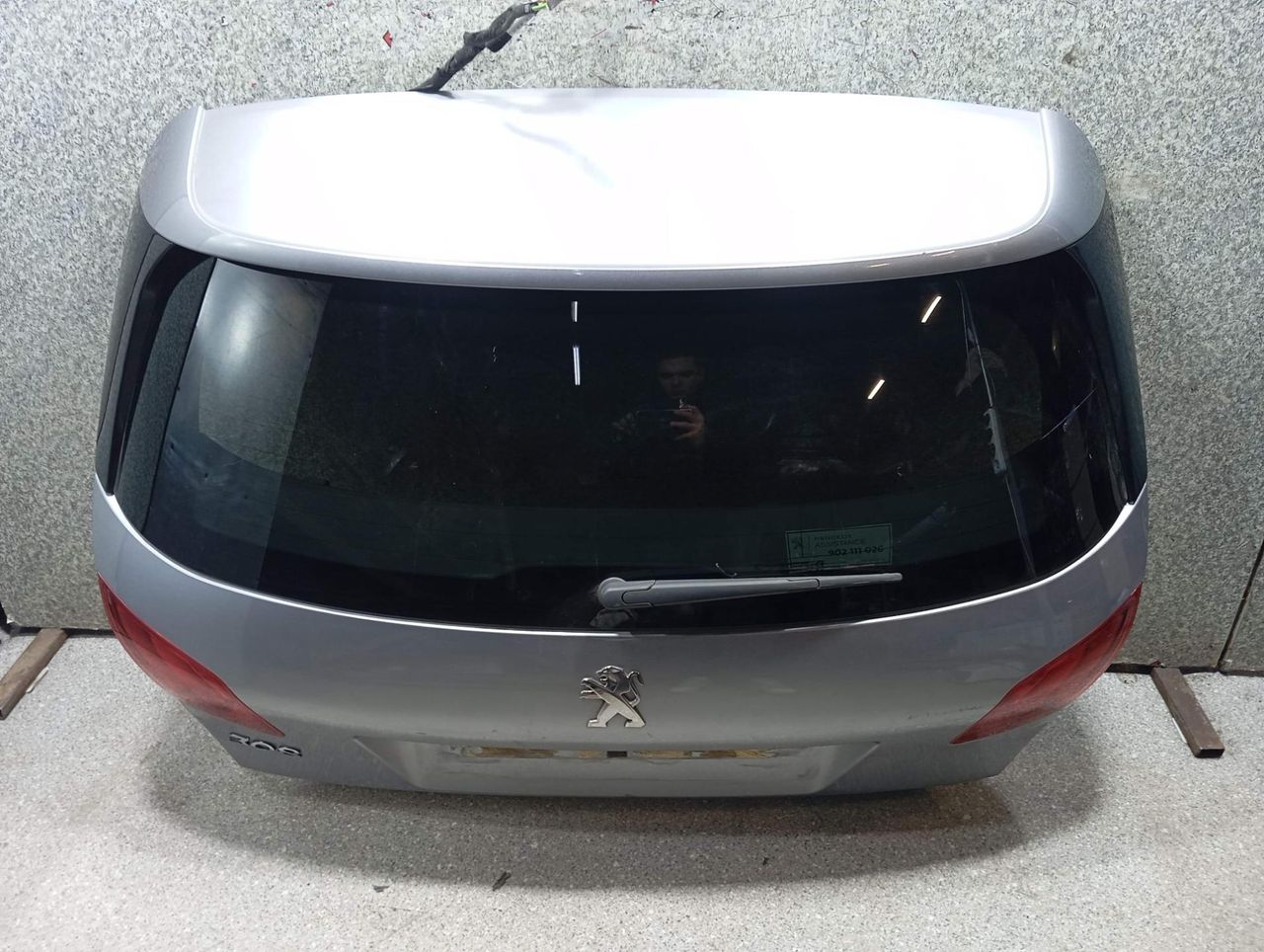 крышка багажника (дверь 3-5) Peugeot 308 T9 (2013 - 2017), хетчбэк 5 дв. - фото №1