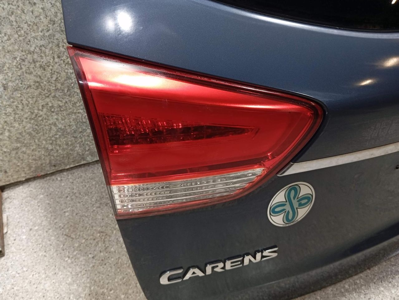 фонарь крышки багажника левый Kia Carens 3 поколение (2013 - 2019), минивэн - фото №1