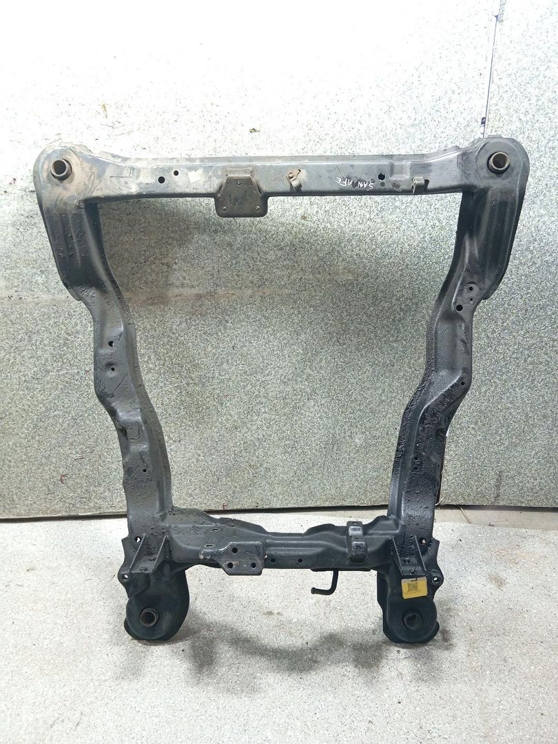 балка подвески передняя (подрамник) Hyundai Santa Fe 1 поколение (SM) (2000 - 2004), полный привод - фото №1