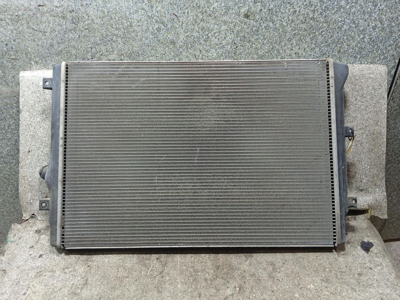 радиатор (основной) Volkswagen Passat B6 (2005 - 2010), 3C0121253K - фото №1